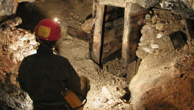 Rritet renta minerare - Drafti parashikon rritjen ne 50 per qind te rentes qe mblidhet nga Bashkite